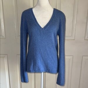 Caslon Light Blue 100% Cashmere V Neck Sweater
